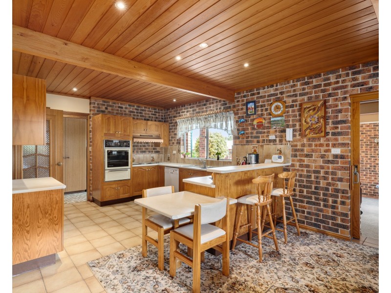1B Diosma Place, Engadine NSW 2233