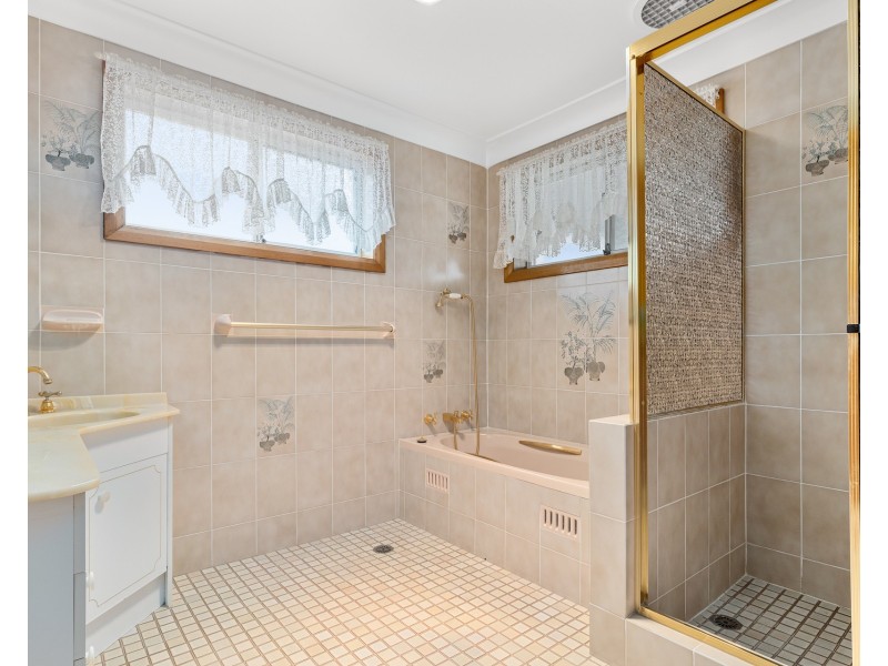 1B Diosma Place, Engadine NSW 2233