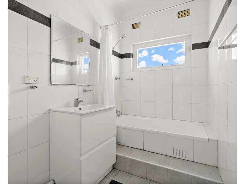 12/4 Monomeeth Street, Bexley NSW 2207