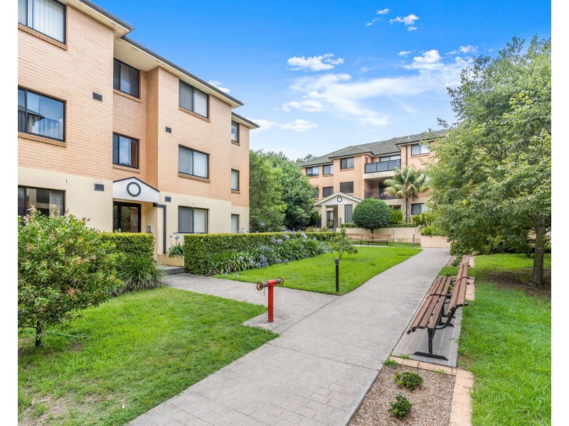 1/104-112 Glencoe Street, Sutherland NSW 2232