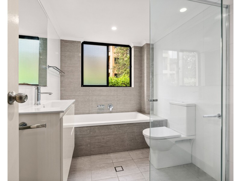 1/104-112 Glencoe Street, Sutherland NSW 2232