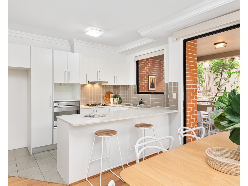 2/37-41 Premier Street, Gymea NSW 2227