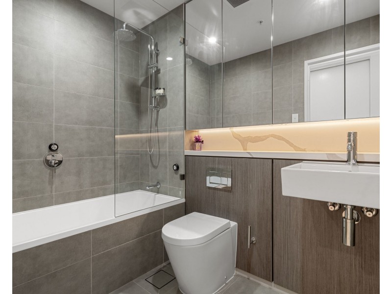 716/10 Village Place, Kirrawee NSW 2232