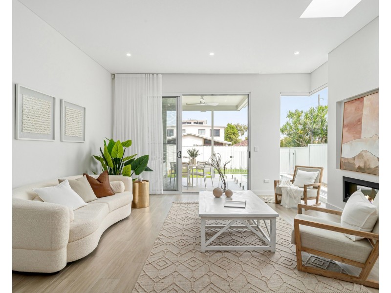 5a Crammond Boulevard, Caringbah NSW 2229