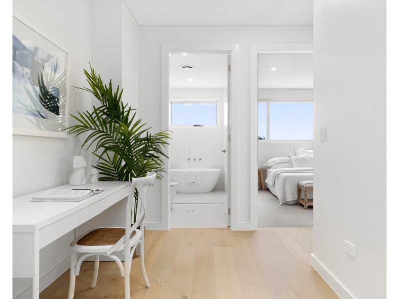 5a Crammond Boulevard, Caringbah NSW 2229