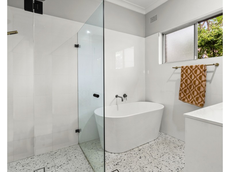 2 Putland Close, Kirrawee NSW 2232