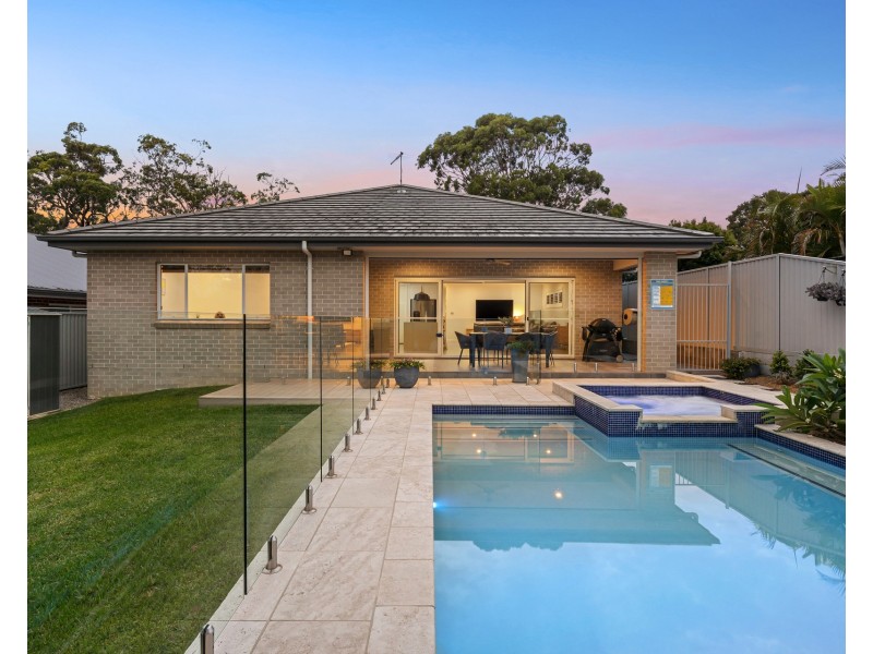 2 Immarna Avenue, Lilli Pilli NSW 2229