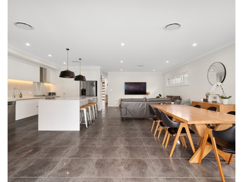 2 Immarna Avenue, Lilli Pilli NSW 2229