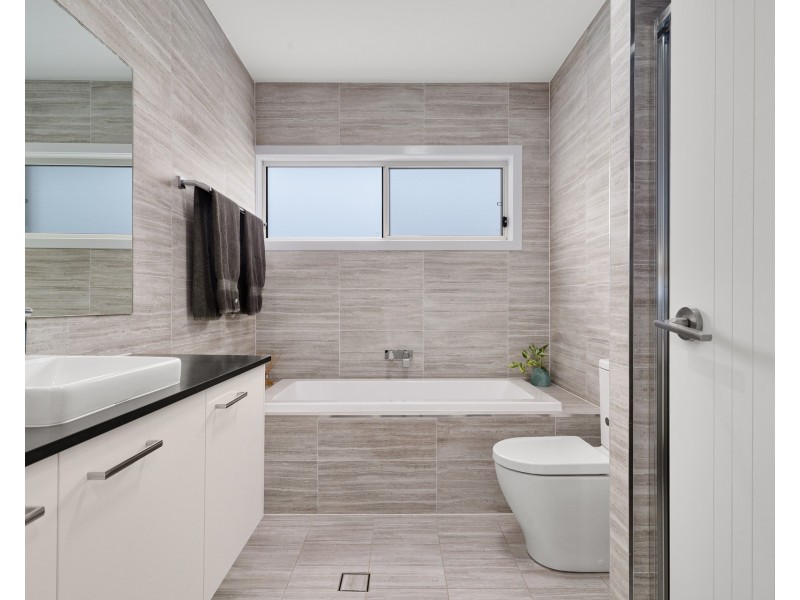 2 Immarna Avenue, Lilli Pilli NSW 2229