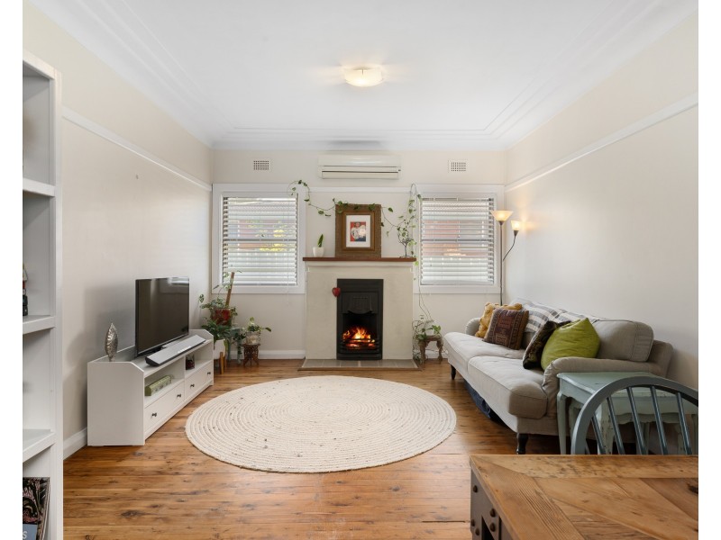 90 Eton Street, Sutherland NSW 2232