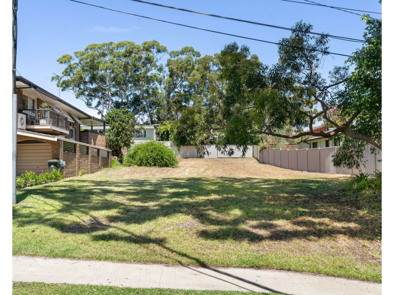 142 Garnet Road, Kirrawee NSW 2232