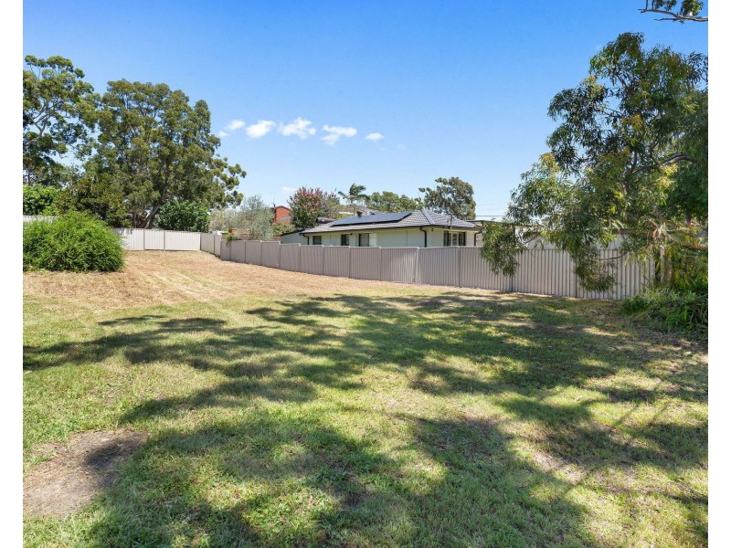 142 Garnet Road, Kirrawee NSW 2232