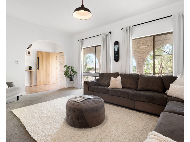 1 Valley Way, Gymea Bay NSW 2227