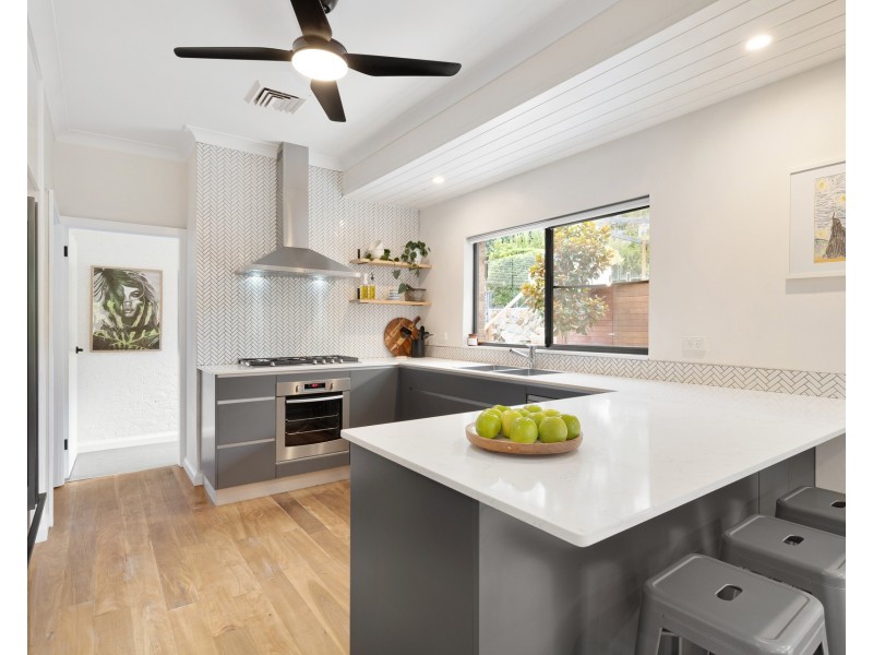 1 Valley Way, Gymea Bay NSW 2227