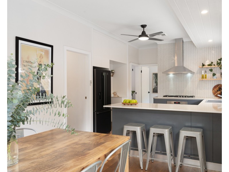 1 Valley Way, Gymea Bay NSW 2227