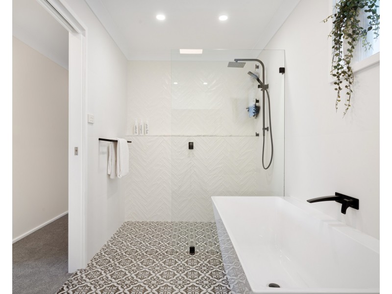 1 Valley Way, Gymea Bay NSW 2227