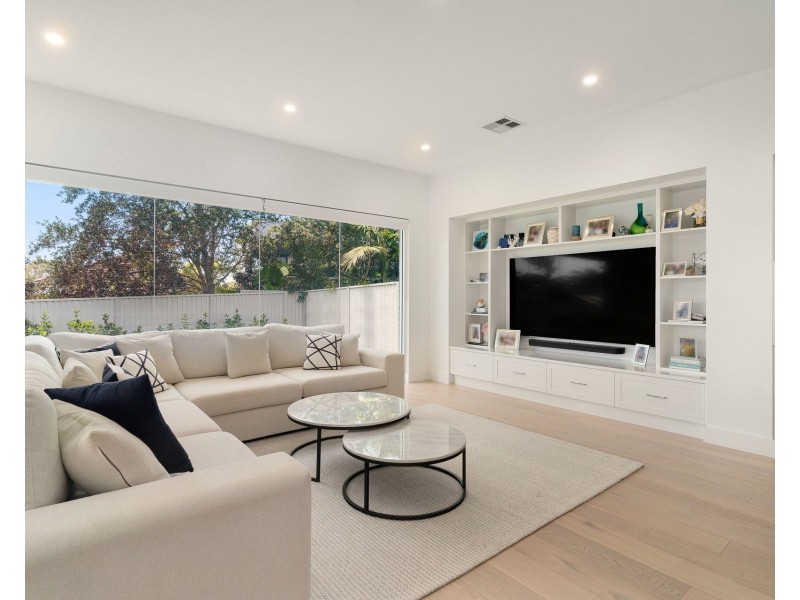 28 Saunders Bay Road, Caringbah South NSW 2229
