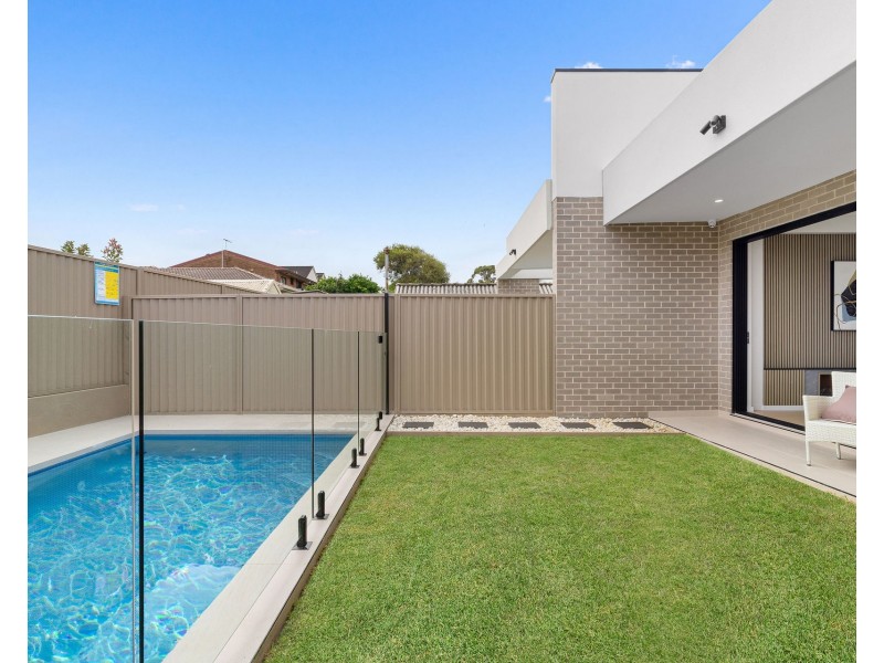 53b Old Taren Point Road, Taren Point NSW 2229