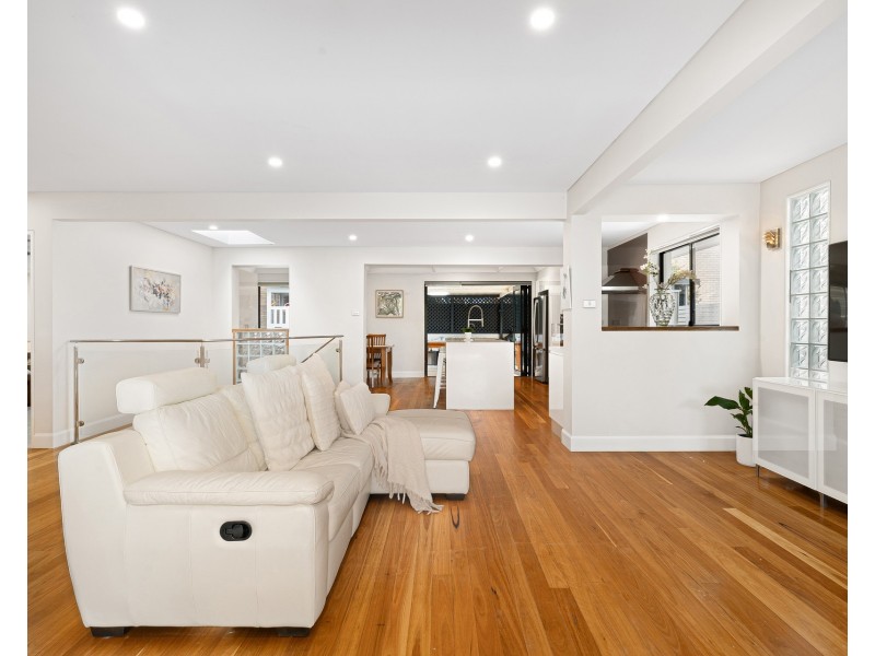 144 Garnet Road, Kirrawee NSW 2232