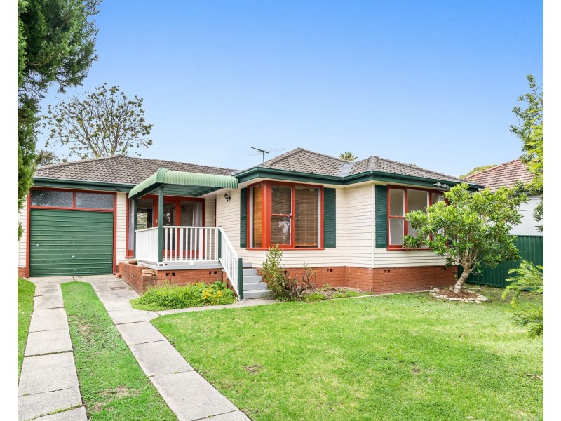 12 Bullecourt Avenue, Engadine NSW 2233