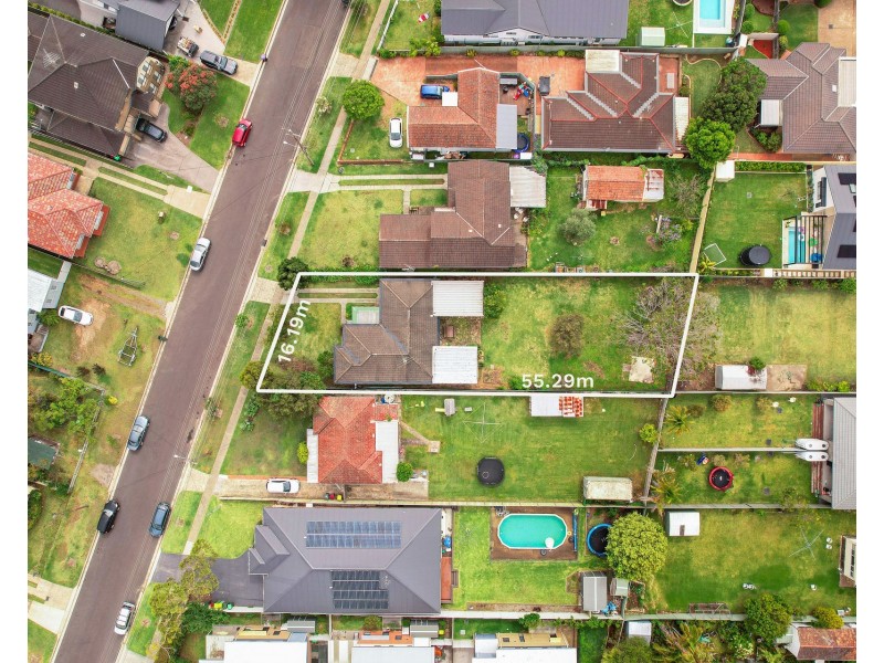 12 Bullecourt Avenue, Engadine NSW 2233