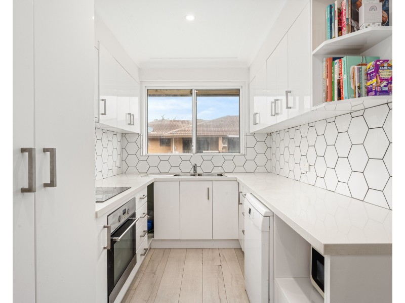 9/390 Port Hacking Road, Caringbah NSW 2229