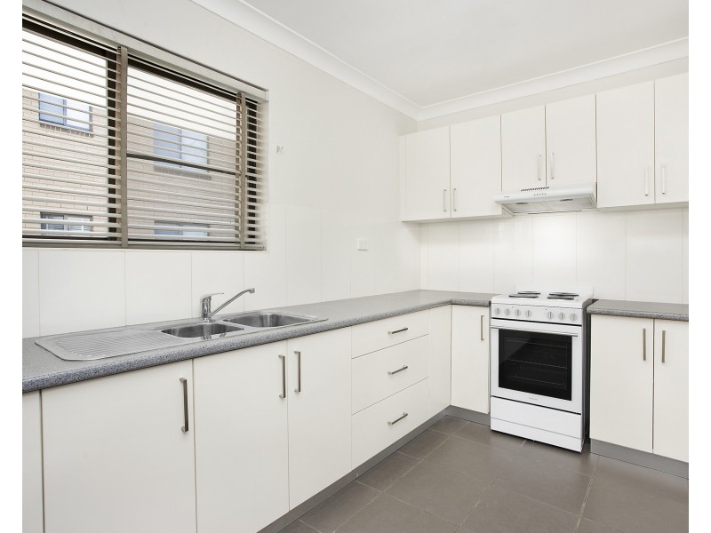 4/8-12 Taren Road, Caringbah NSW 2229