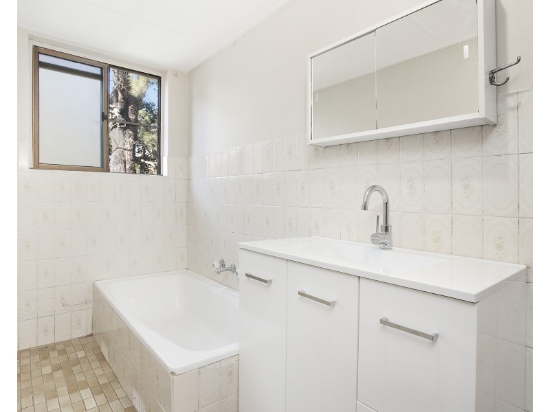 4/8-12 Taren Road, Caringbah NSW 2229