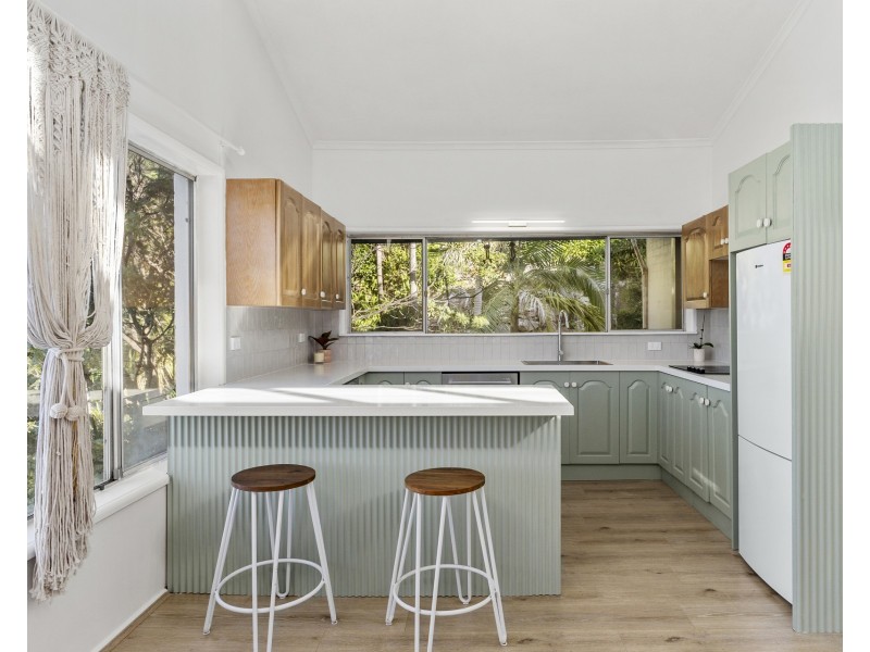 6a Sherwood Avenue, Yowie Bay NSW 2228