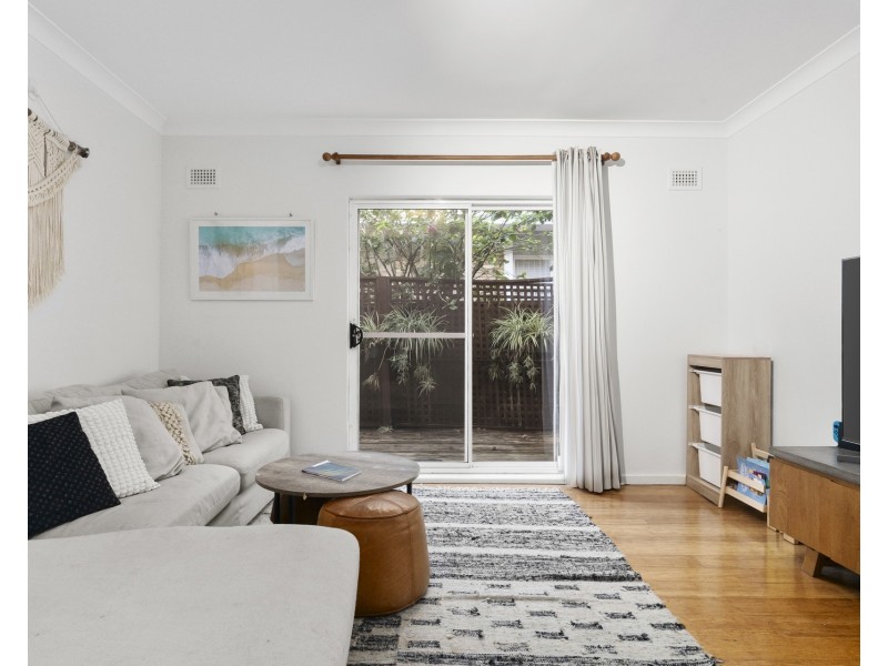 1/1 Swan Street, Woolooware NSW 2230