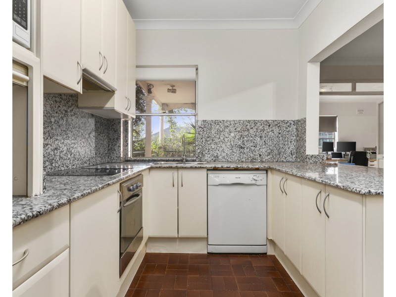 1/1 Swan Street, Woolooware NSW 2230