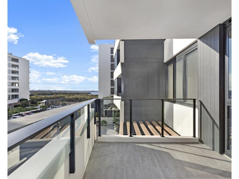 212/4 Foreshore Boulevard, Woolooware NSW 2230
