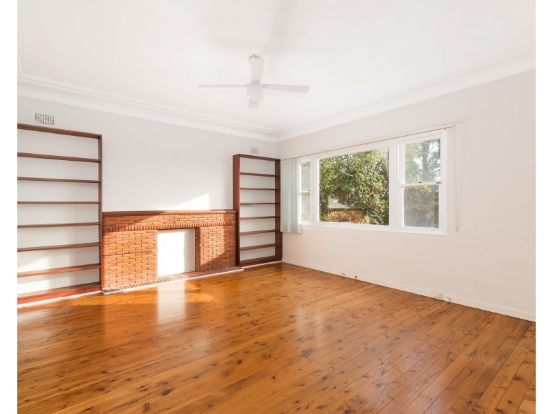 4 Taplan Street, Como NSW 2226