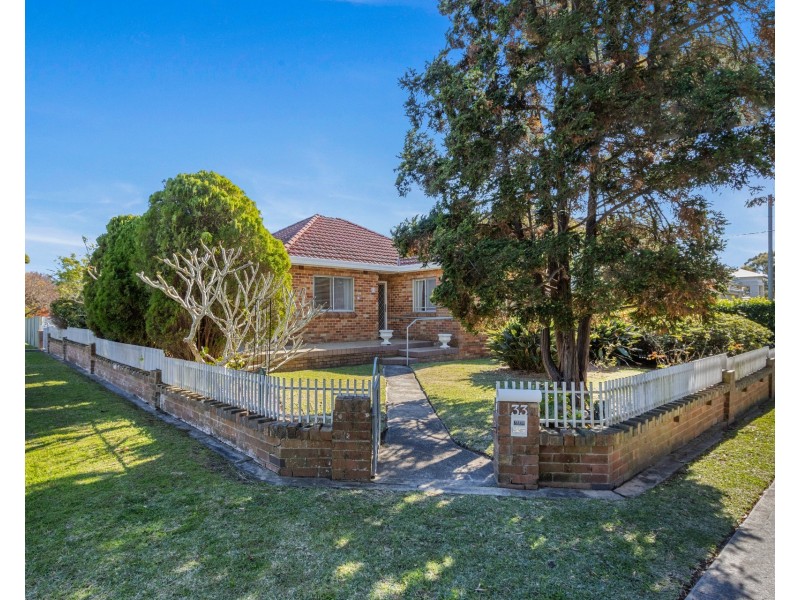 33 Girraween Avenue, Como NSW 2226
