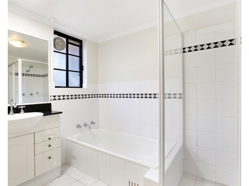 E1/6 Schofield Place, Menai NSW 2234