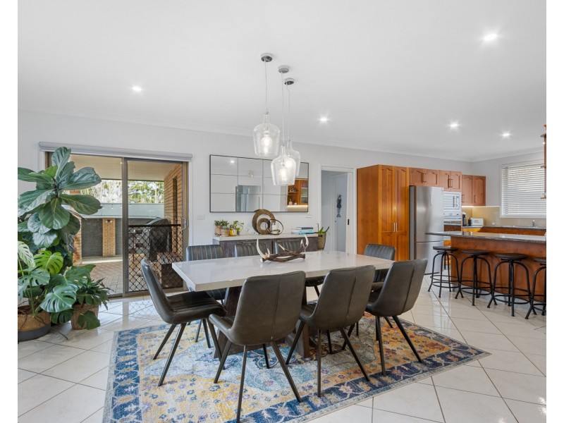 16 Clements Parade, Kirrawee NSW 2232