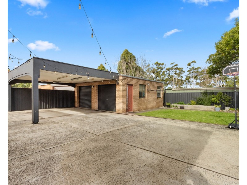 16 Clements Parade, Kirrawee NSW 2232