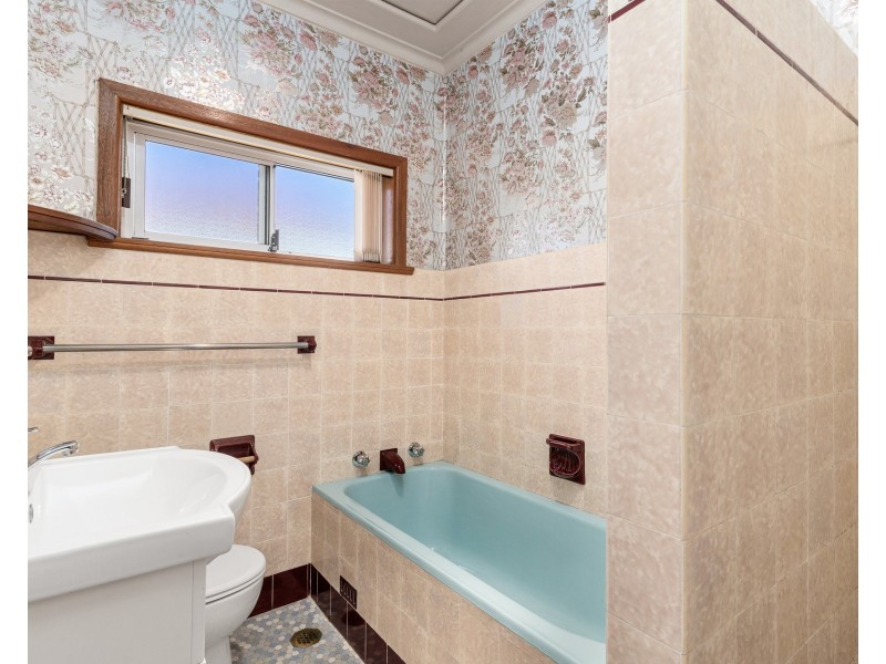 10 Ventura Avenue, Miranda NSW 2228