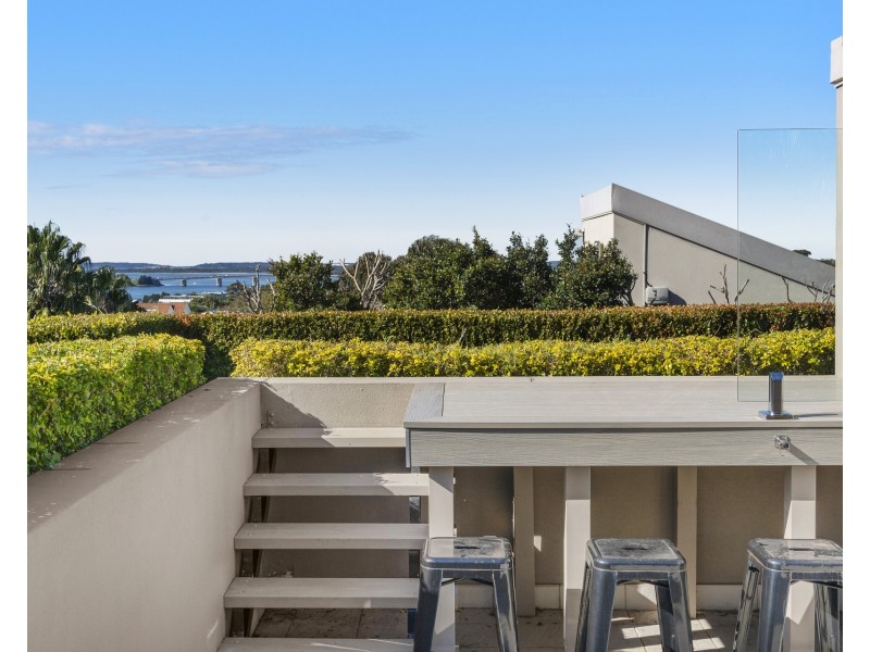 2/13 Murralin Lane, Sylvania NSW 2224