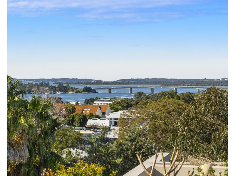 2/13 Murralin Lane, Sylvania NSW 2224