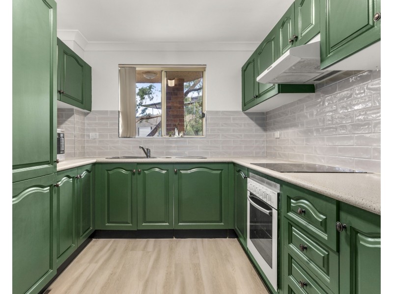 8/3-7 Park Street, Sutherland NSW 2232