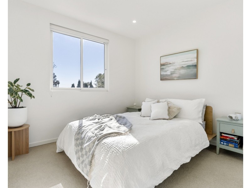 2/201 Parraweena Road, Miranda NSW 2228