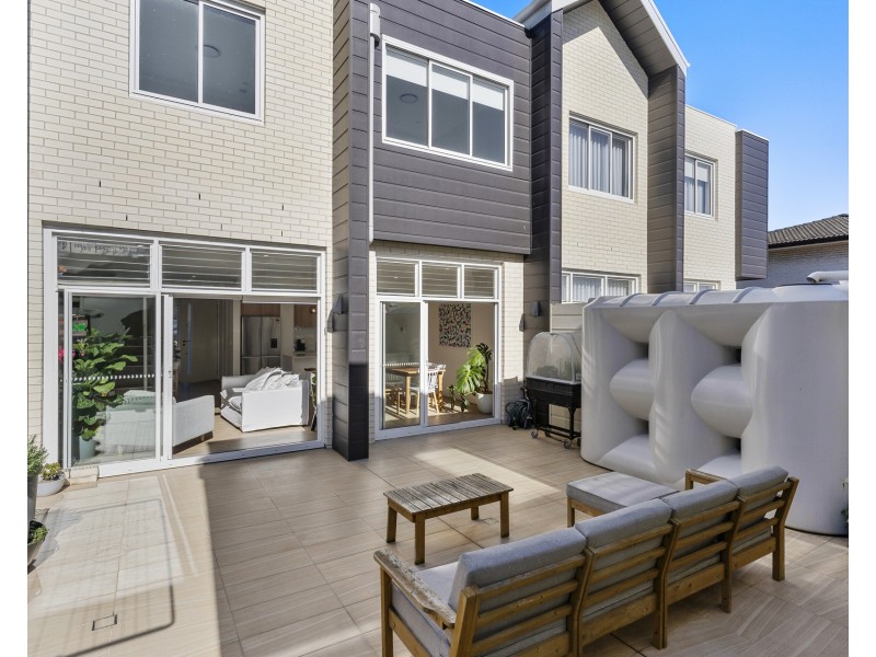 2/201 Parraweena Road, Miranda NSW 2228