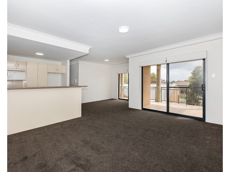 8/92 Allison Crescent, Menai NSW 2234