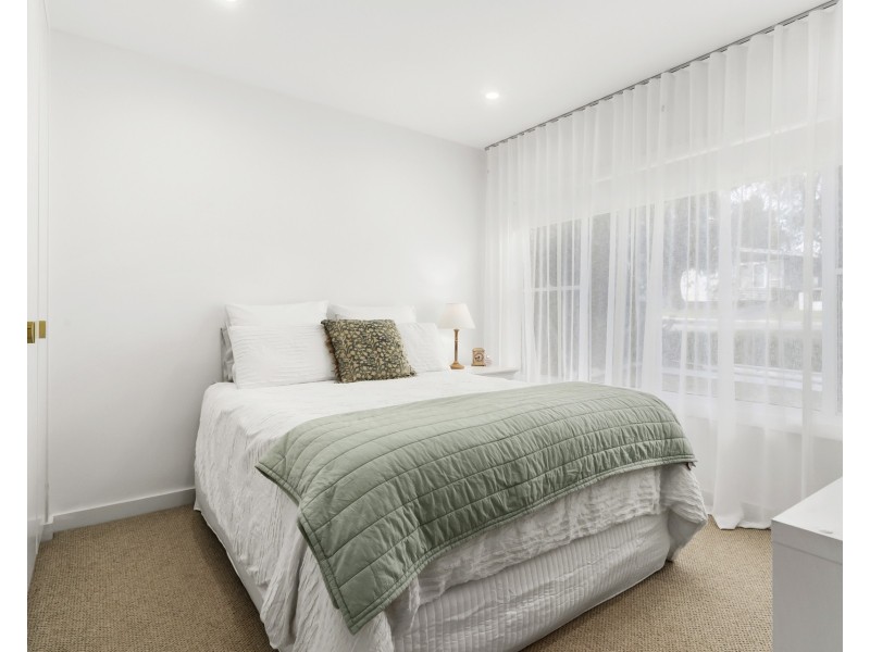 19 Laurina Avenue, Yarrawarrah NSW 2233