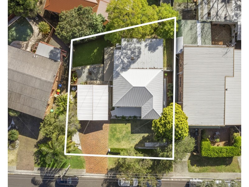 19 Laurina Avenue, Yarrawarrah NSW 2233