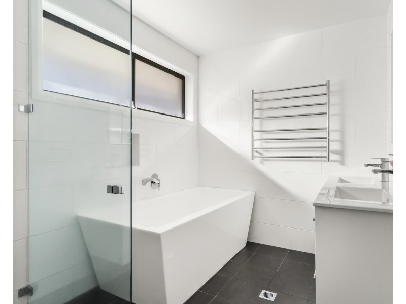 13 Warrangarree Drive, Woronora Heights NSW 2233