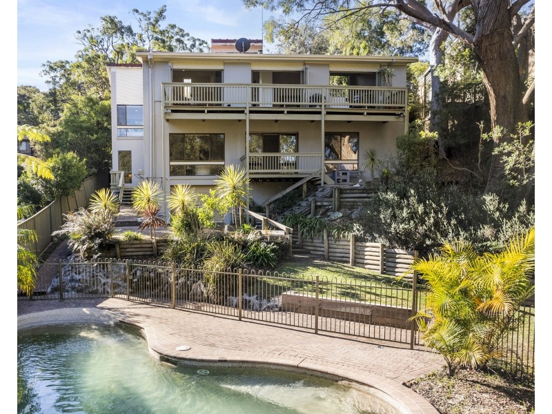 13 Warrangarree Drive, Woronora Heights NSW 2233
