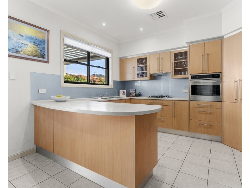41 Glencoe Street, Sutherland NSW 2232