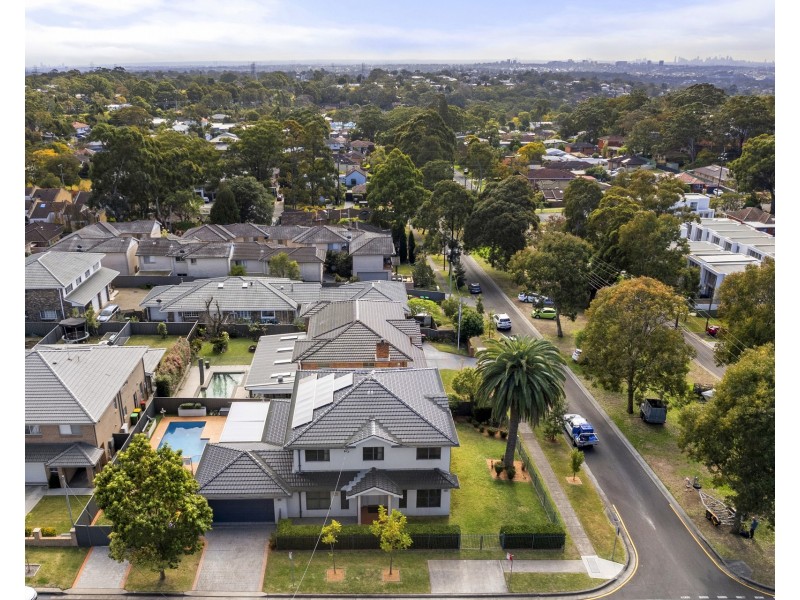 41 Glencoe Street, Sutherland NSW 2232